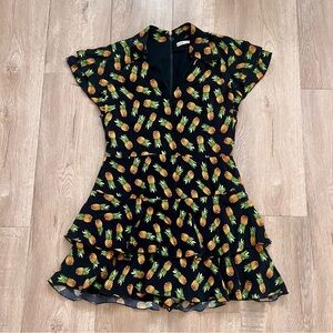 Alice + Olivia Black V neck Pineapple‎ Print Mini Dress Romper Skort Size 10